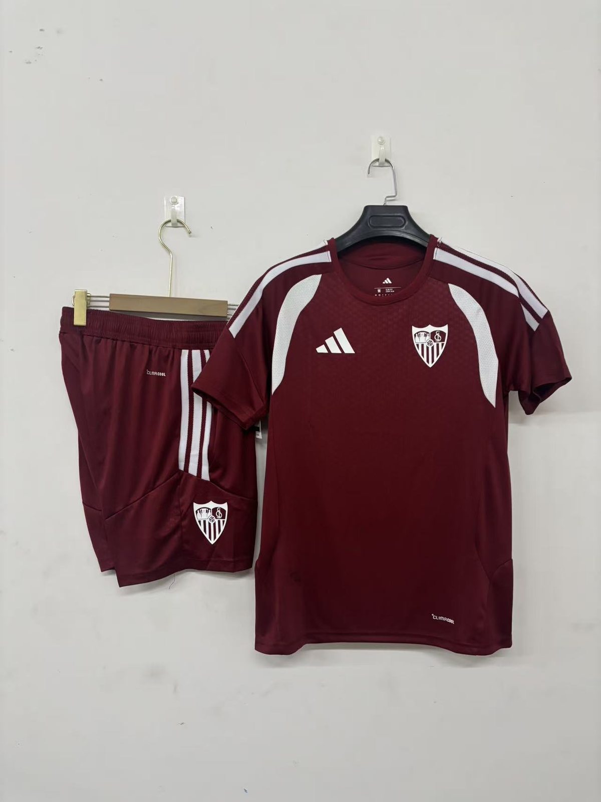 26 27 Sevilla red training suits 26 27 塞维利亚 枣红色 短袖 训练服 S-3XL