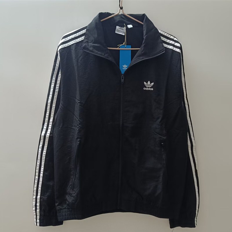 25-26 AD Black windbreaker