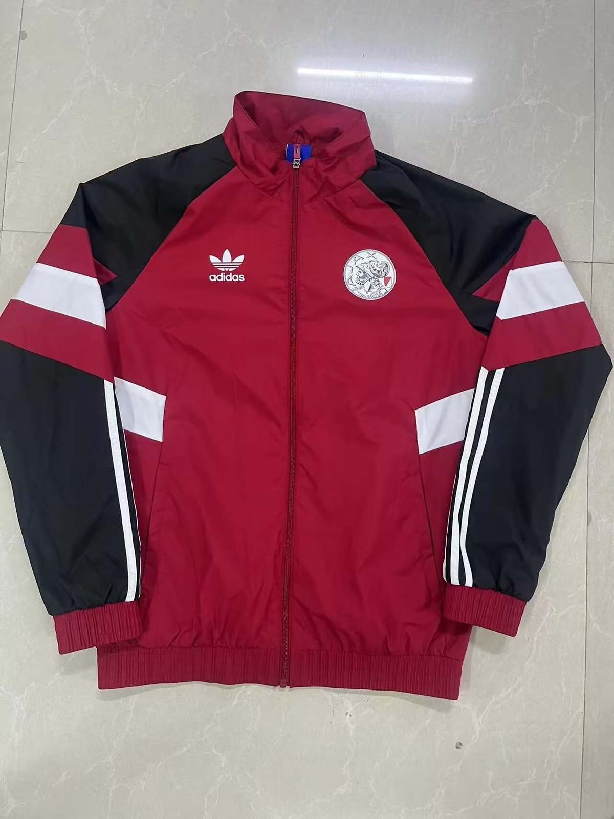 2025 Ajax Red Windcoat 2025 阿贾克斯 红色 风衣