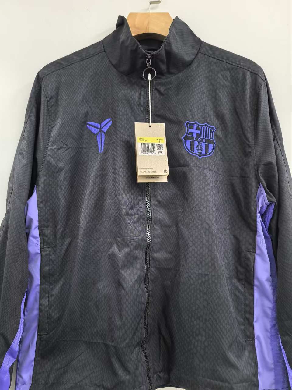 25 26 Barcelona black windbreakers 25 26 巴萨 黑色 风衣