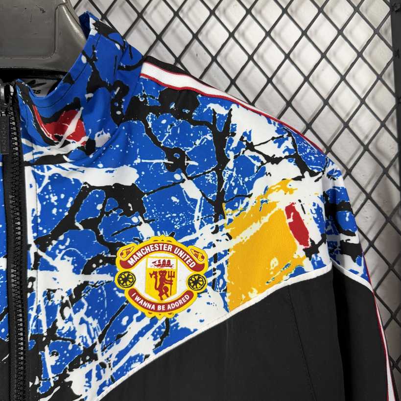 26 27 Man United Collaborative Edition Windbreaker 26 27 曼联 联名版本 风衣