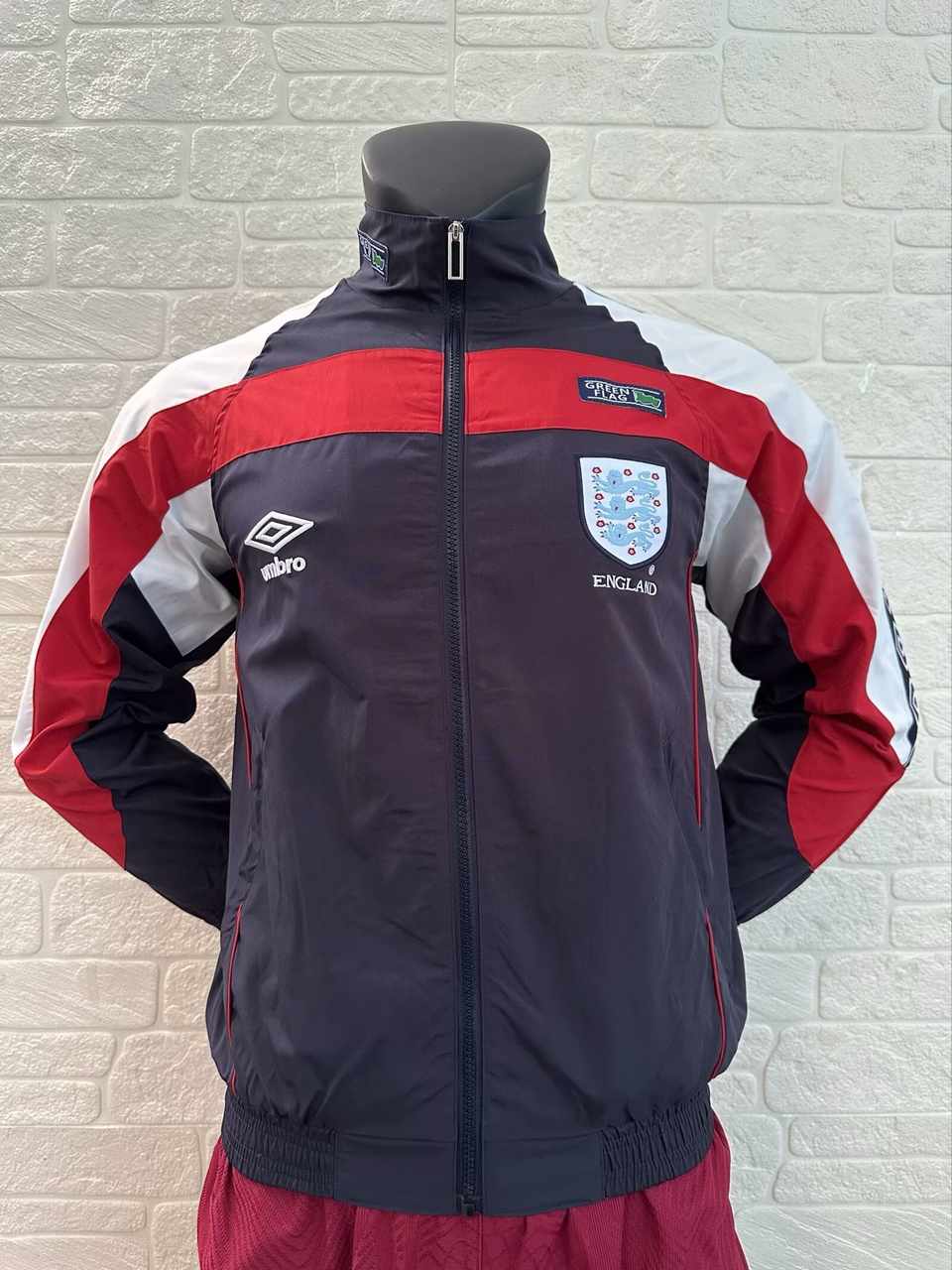 England Size: S-XXL